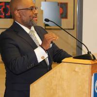 Presenter using hand motion